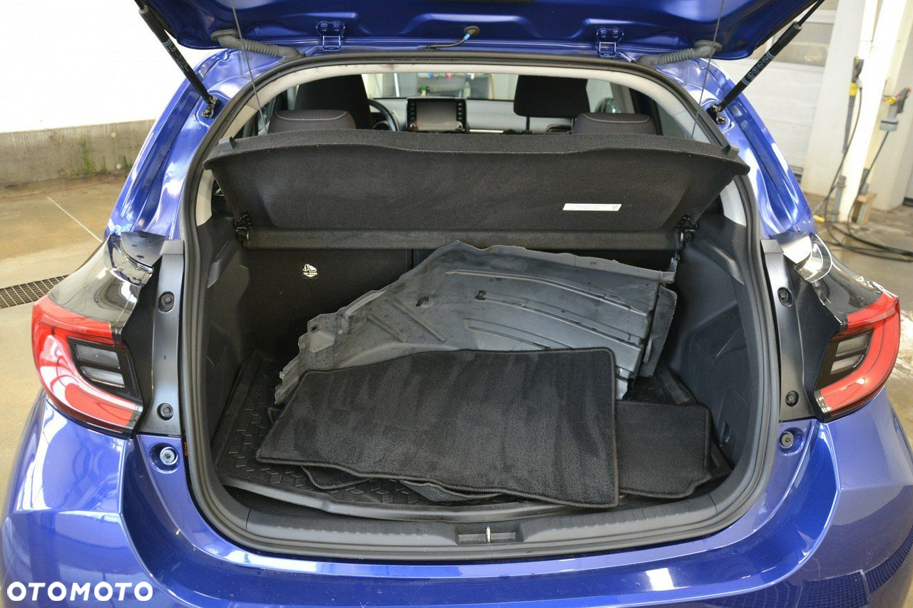 Toyota Yaris - 25