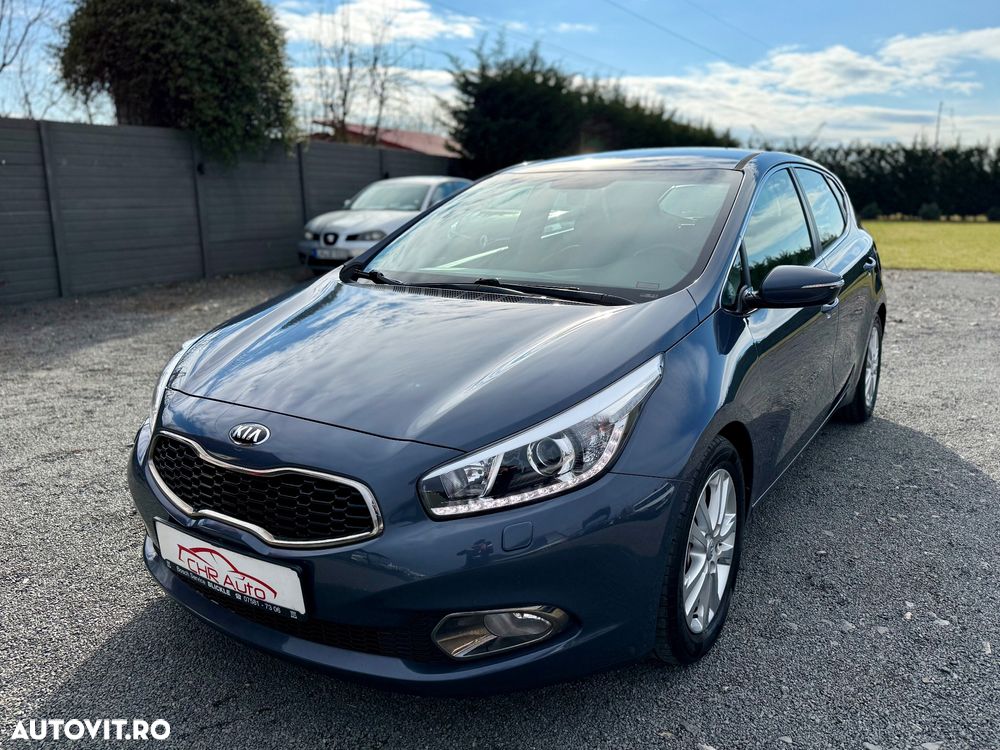 Kia Ceed 1.6 CRDi ISG Mind - 2