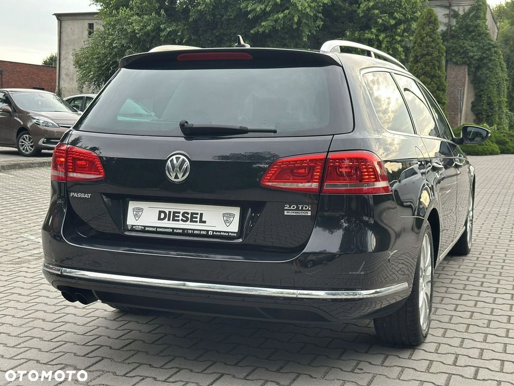 Volkswagen Passat - 4