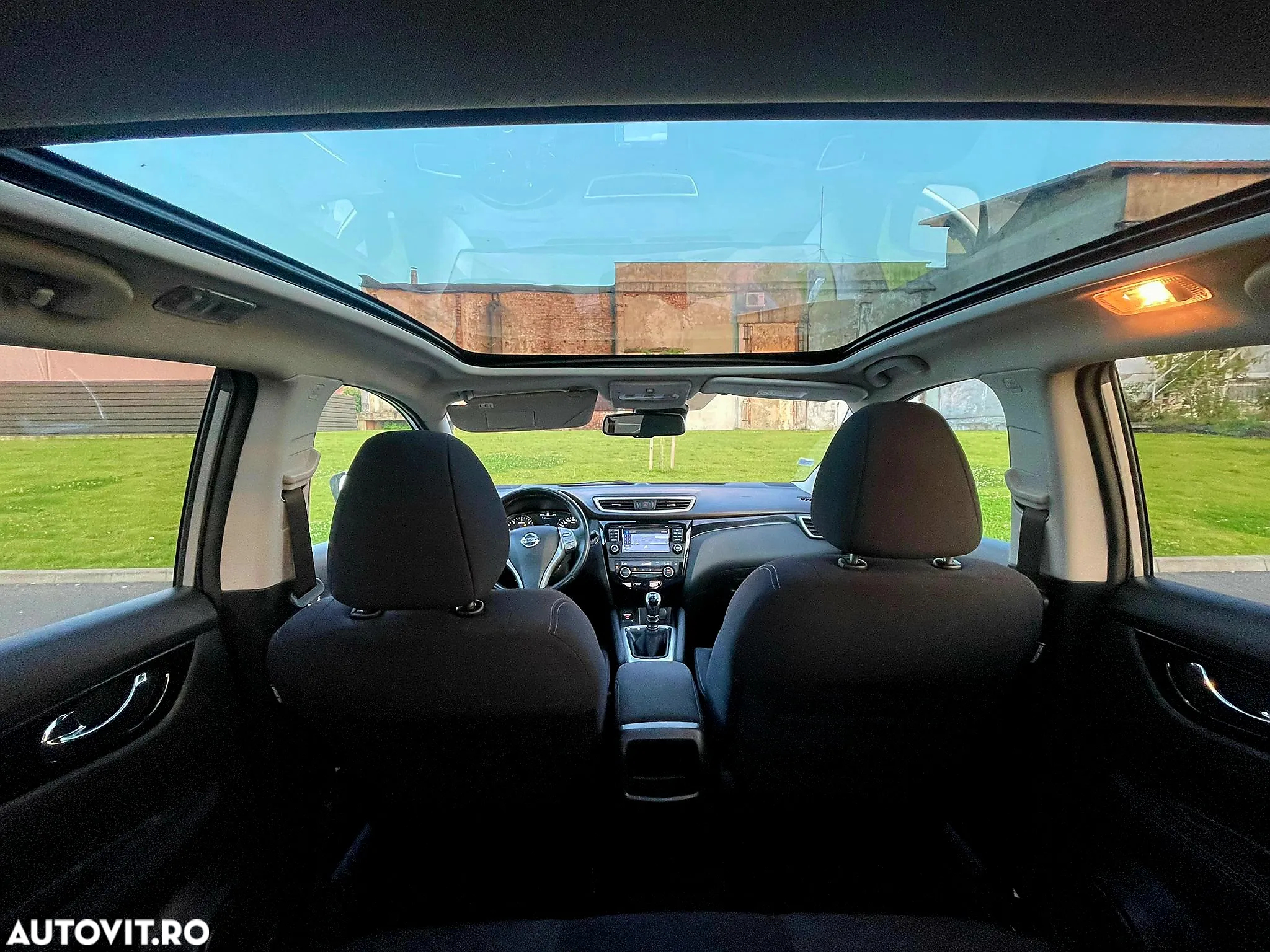 Nissan Qashqai 1.5 DCI Start/Stop N-Connecta - 29