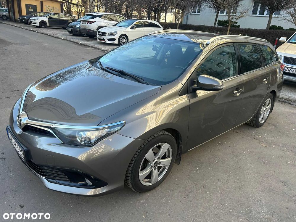 Toyota Auris - 6