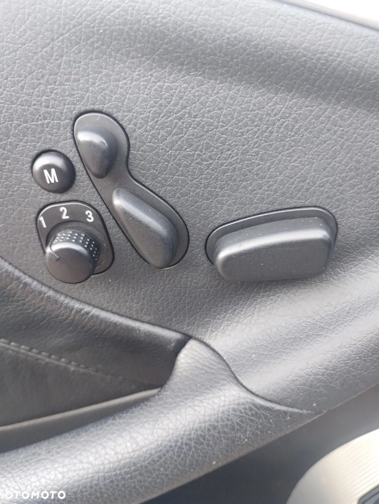 Mercedes-Benz CLK 500 7G-TRONIC Avantgarde - 27