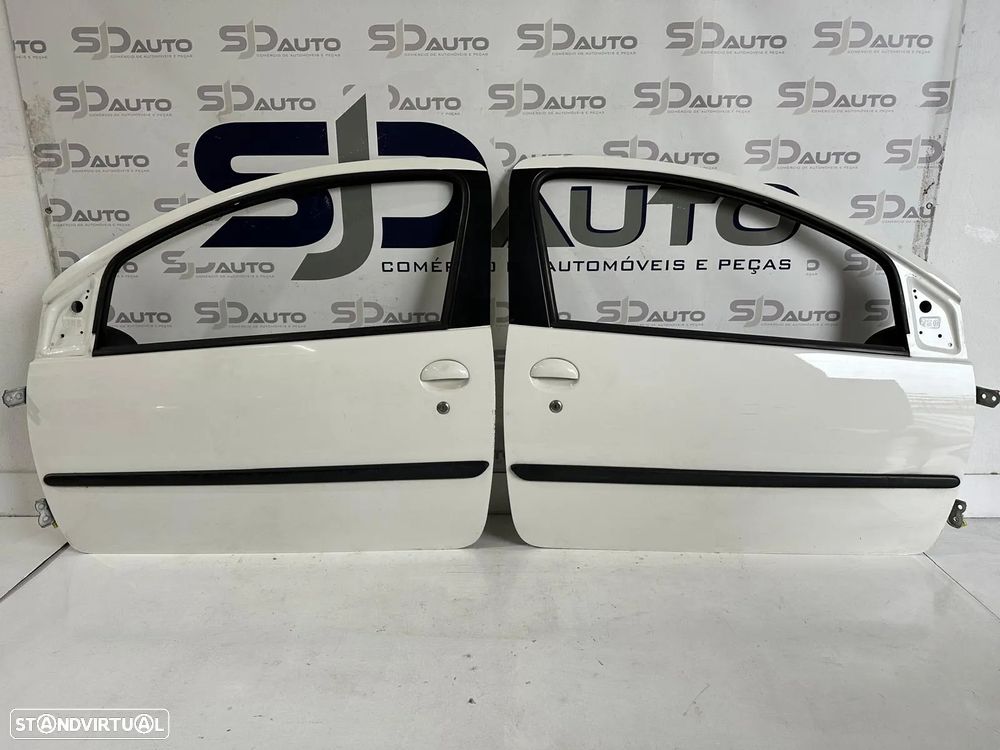 Porta Frente Direita / Esquerda - Peugeot 107 / Citroen C1 / Toyota Aygo - 1