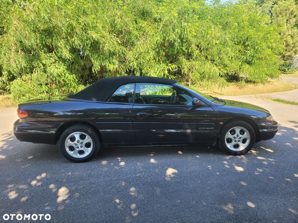 Chrysler Stratus LX 2.5 - 21