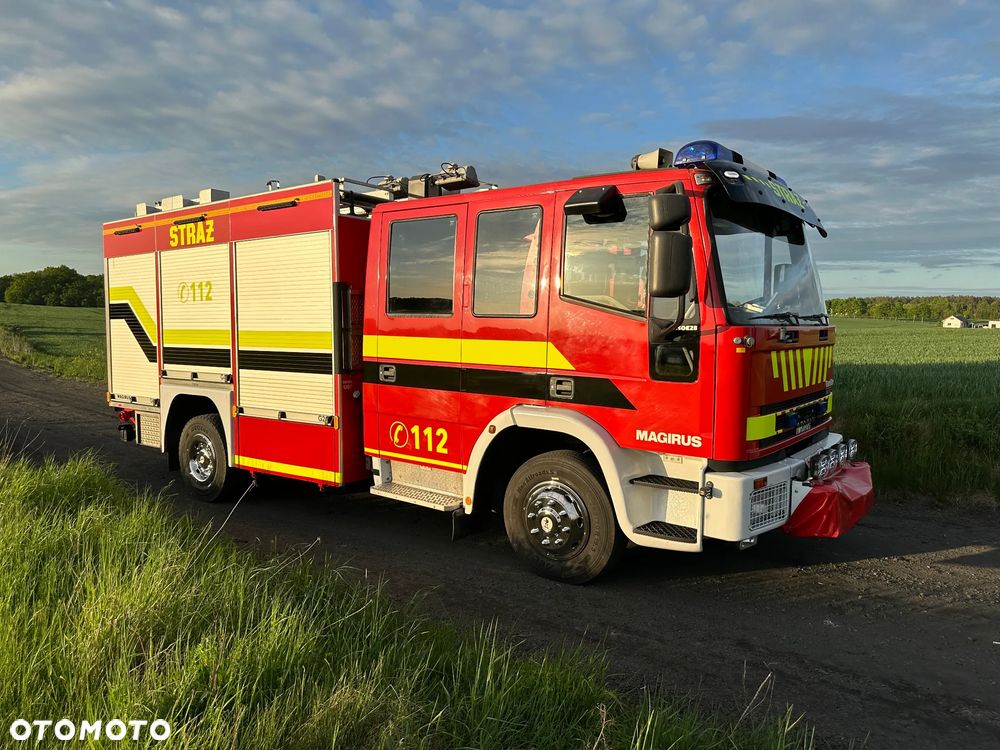 Iveco IVECO 150E28 EUROFI TECTOR STRAŻ WÓZ BOJOWY SZBKIE NATARCIE 2500 L WODY - 4