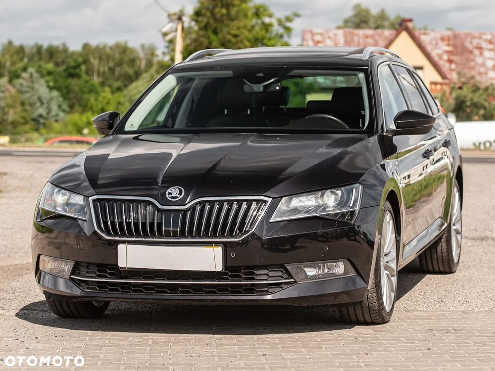 Skoda Superb 2.0 TDI 4x4 DSG Premium Edition - 6