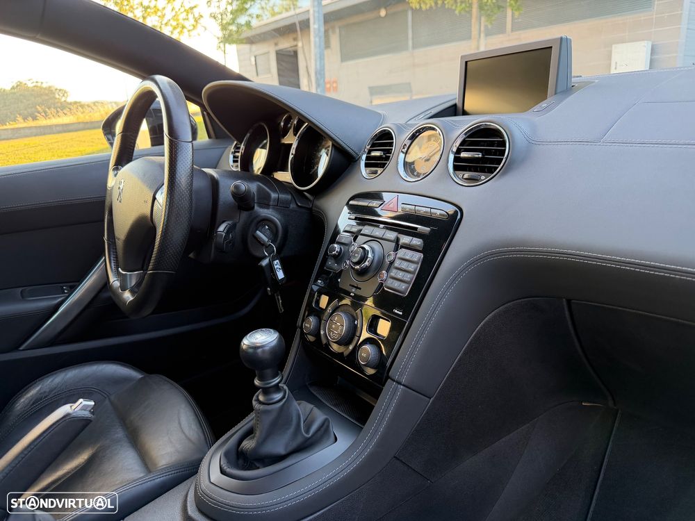 Peugeot RCZ 1.6 155 THP Onyx - 40