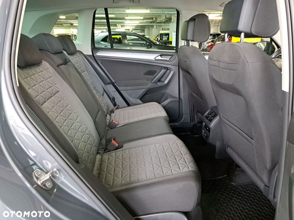 Volkswagen Tiguan - 15
