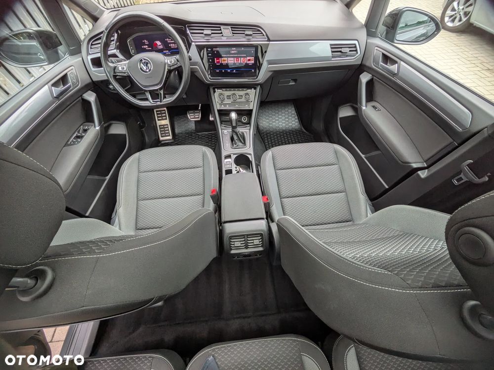 Volkswagen Touran 2.0 TDI SCR DSG ACTIVE - 16