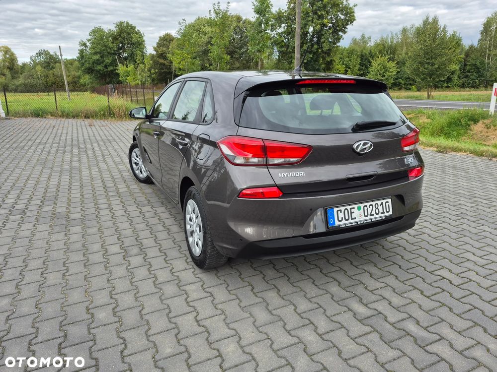 Hyundai i30 1.4 Comfort - 11