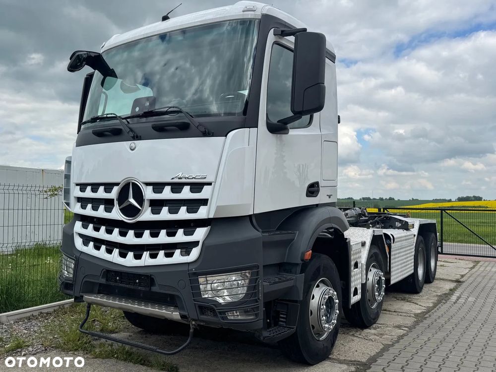 Mercedes-Benz Arocs 3251 - 5