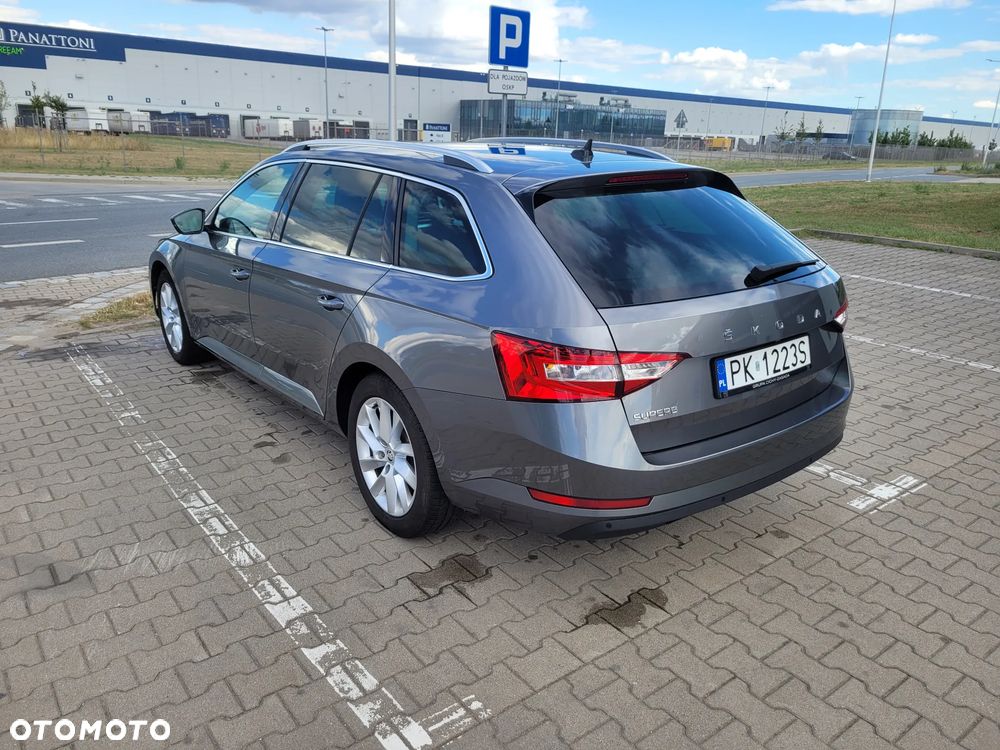 Skoda Superb 1.5 TSI Ambition DSG - 5