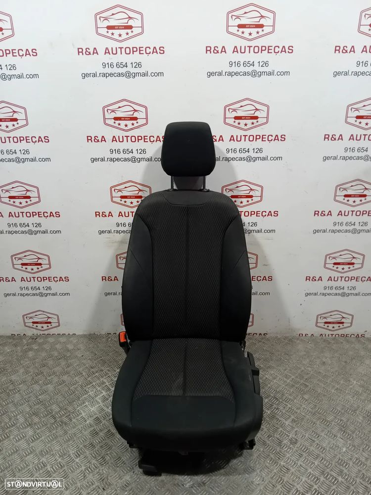 Conjunto de Bancos BMW Série 1 F20 em Tecido Original - 10