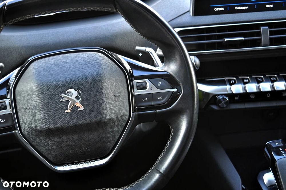 Peugeot 3008 1.2 PureTech Allure S&S EAT8 - 34