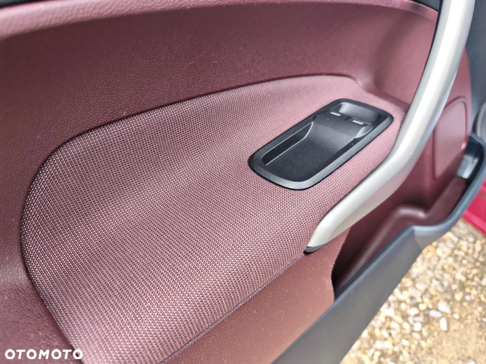 Ford Fiesta 1.25 Titanium - 29