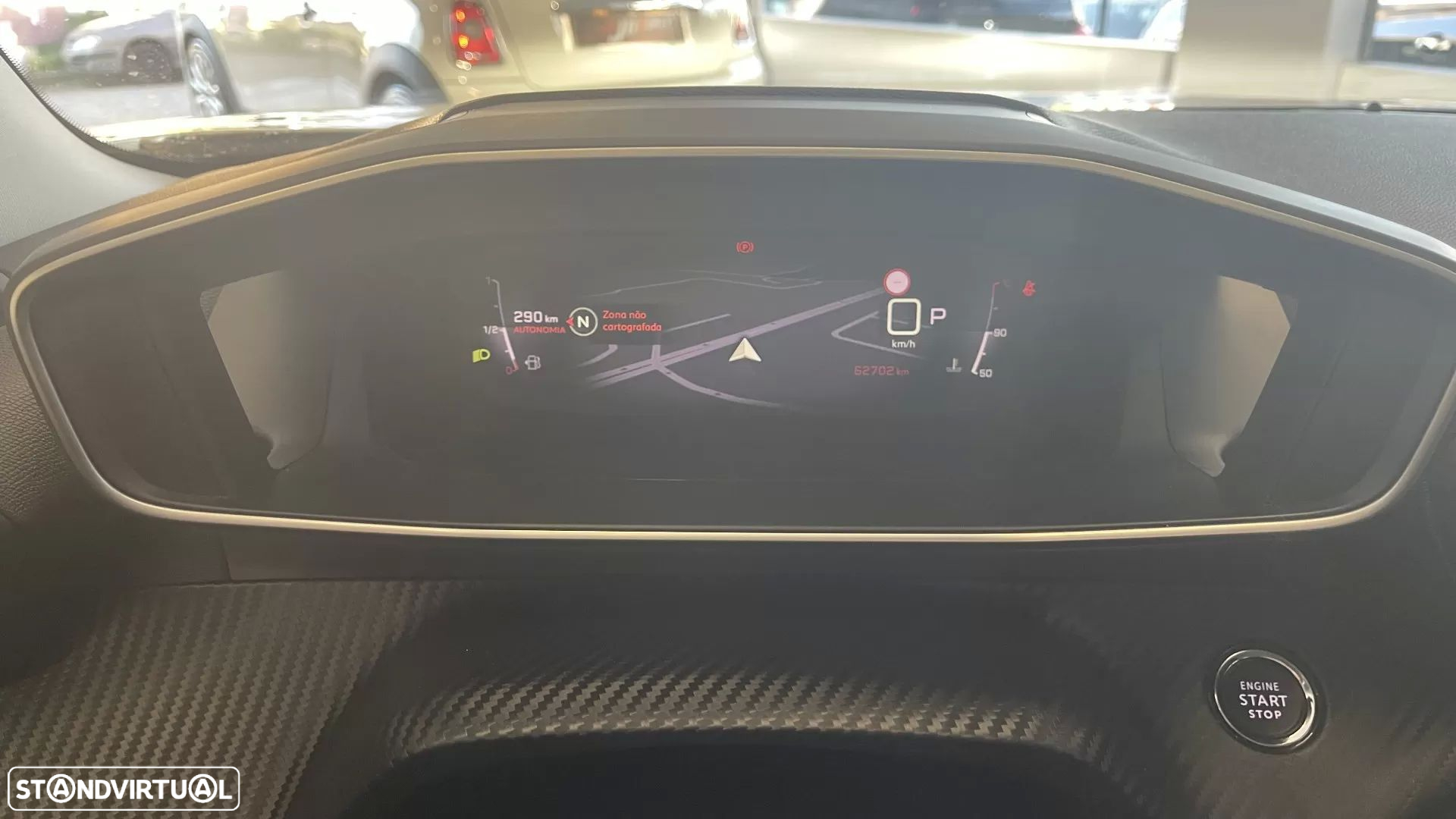 Peugeot 2008 1.2 PureTech Allure EAT8 - 24