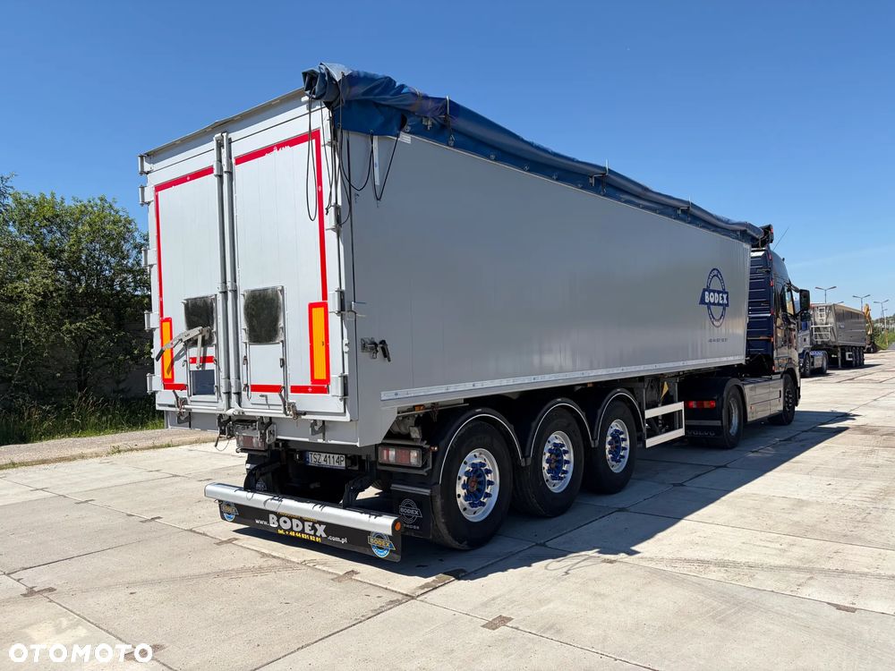 Bodex 45m3 SAF Intrax 5800kg Klapo-drzwi Pakiet Aluminum - 5