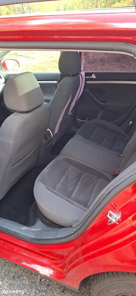 Volkswagen Golf - 10