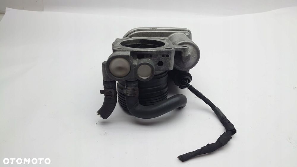 PRZEPUSTNICA KLAPA GASZĄCA AUDI A3 SEAT SKODA VW PASSAT 2.0 FSI 06F133062 - 3