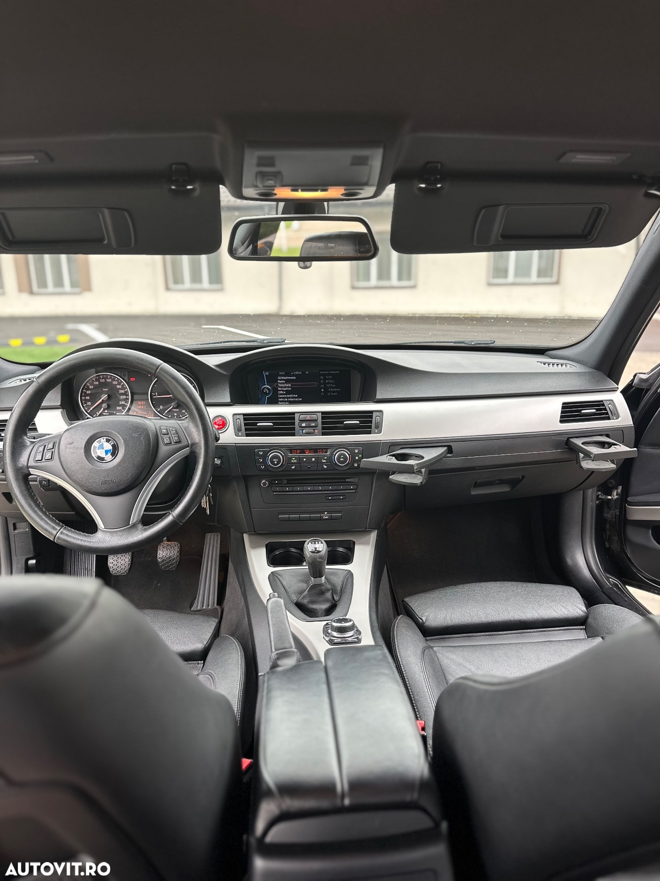 BMW Seria 3 320d - 14