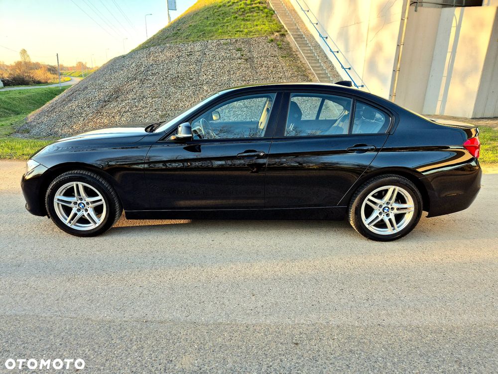 BMW Seria 3 316d - 6