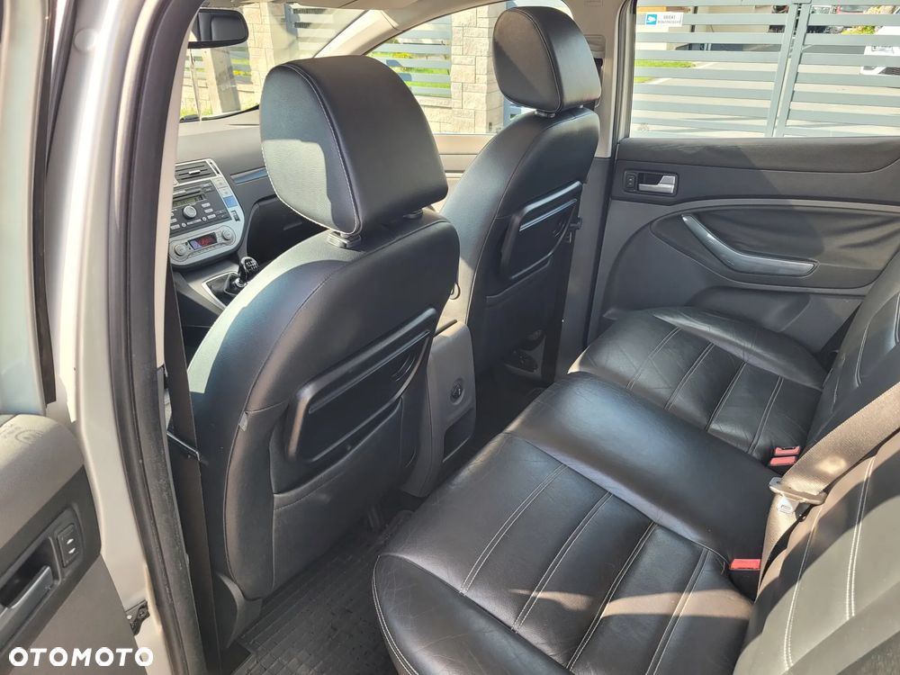 Ford Kuga 2.0 TDCi 4x4 Trend - 17