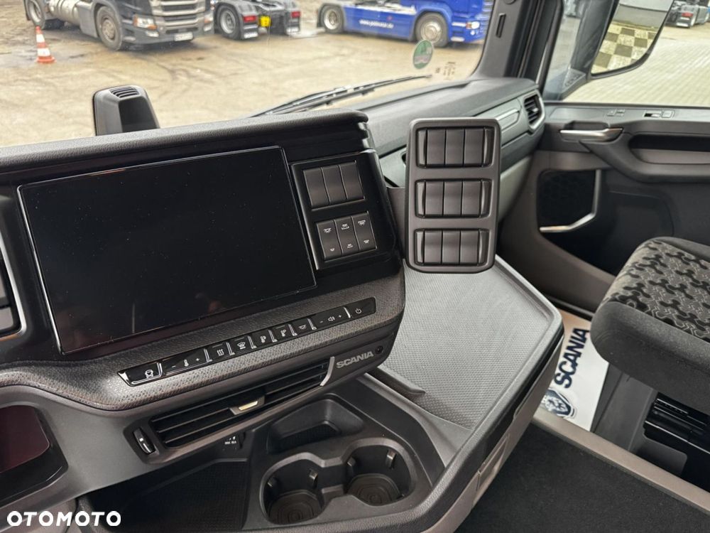 Scania R460a4x2NA ADR FL - 11