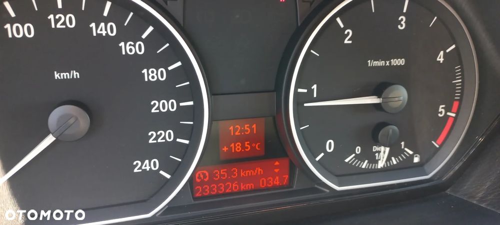 BMW Seria 1 118d - 5
