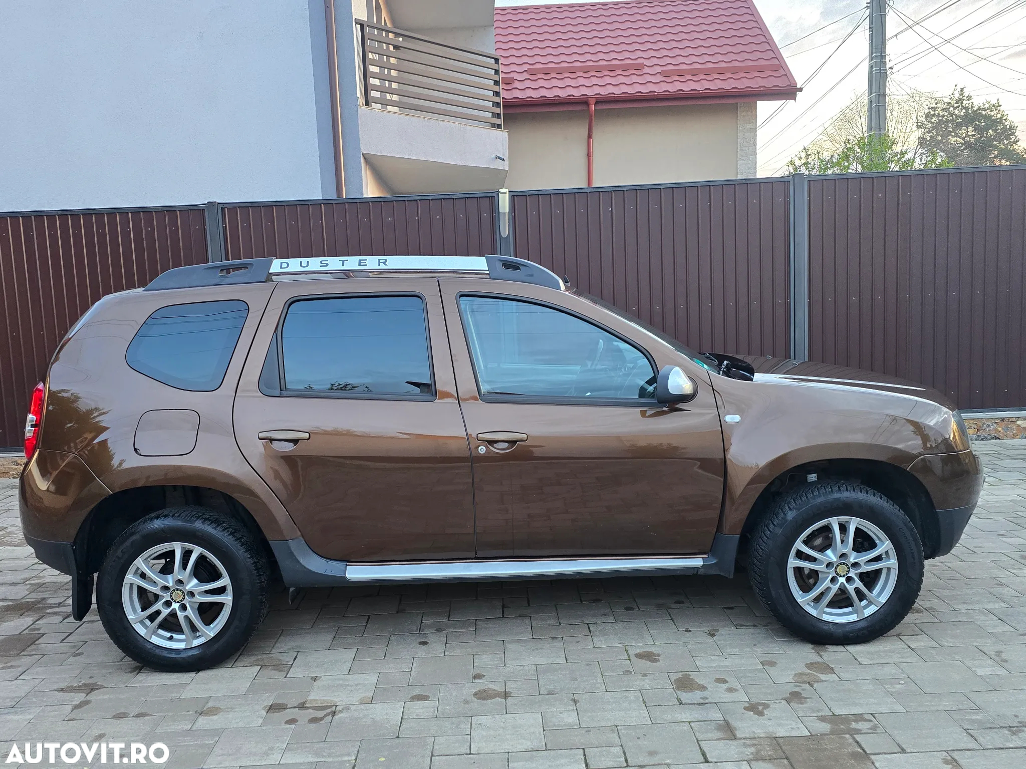 Dacia Duster 1.5 dCi 4x2 Laureate - 11