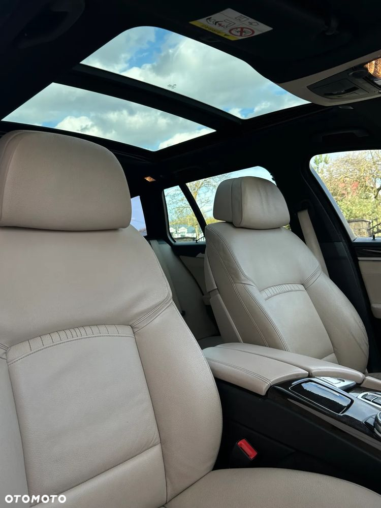 BMW Seria 5 525d xDrive Luxury Line - 13