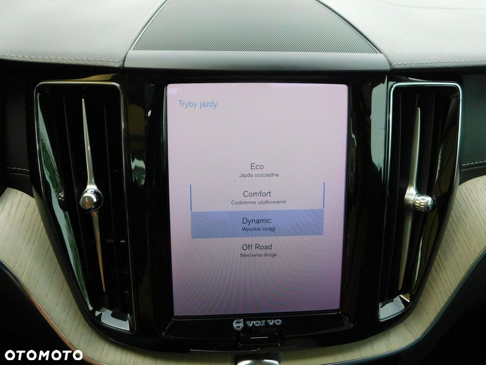 Volvo XC 60 B4 B Inscription - 21