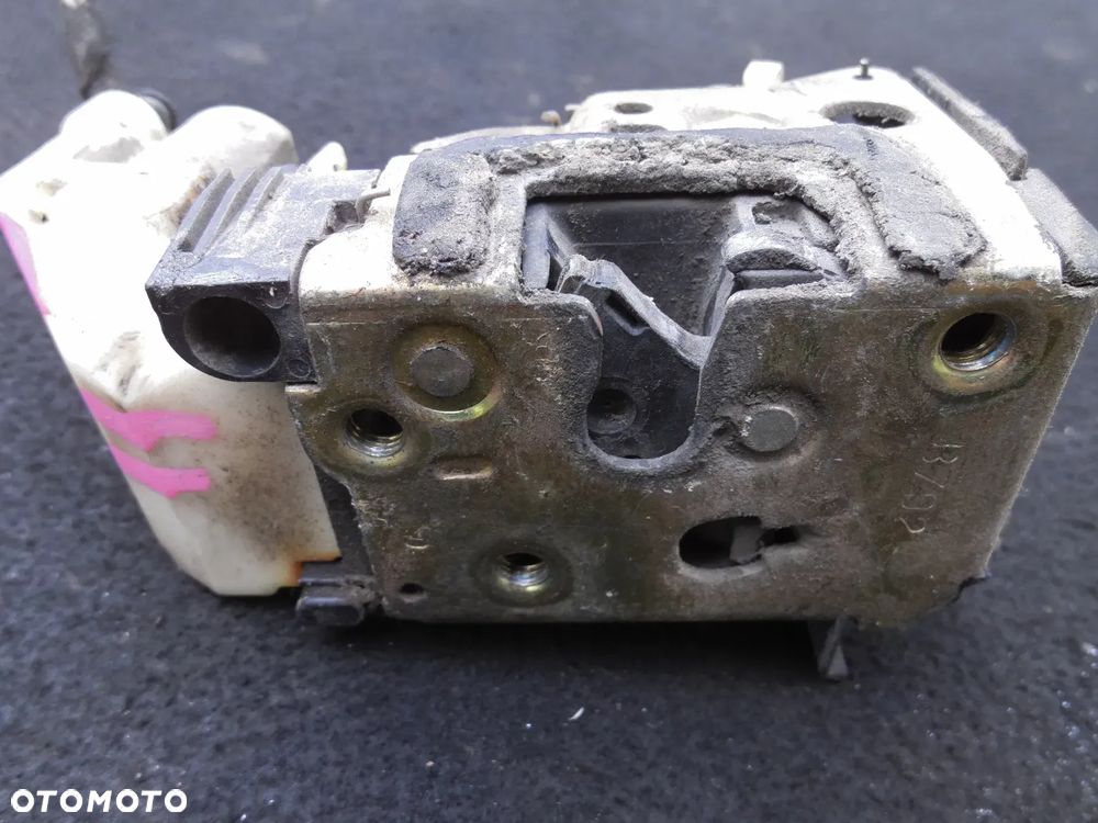 FIAT PUNTO II ZAMEK DRZWI PRAWY PRZÓD 6PIN POSIADAM 2SZT - 6