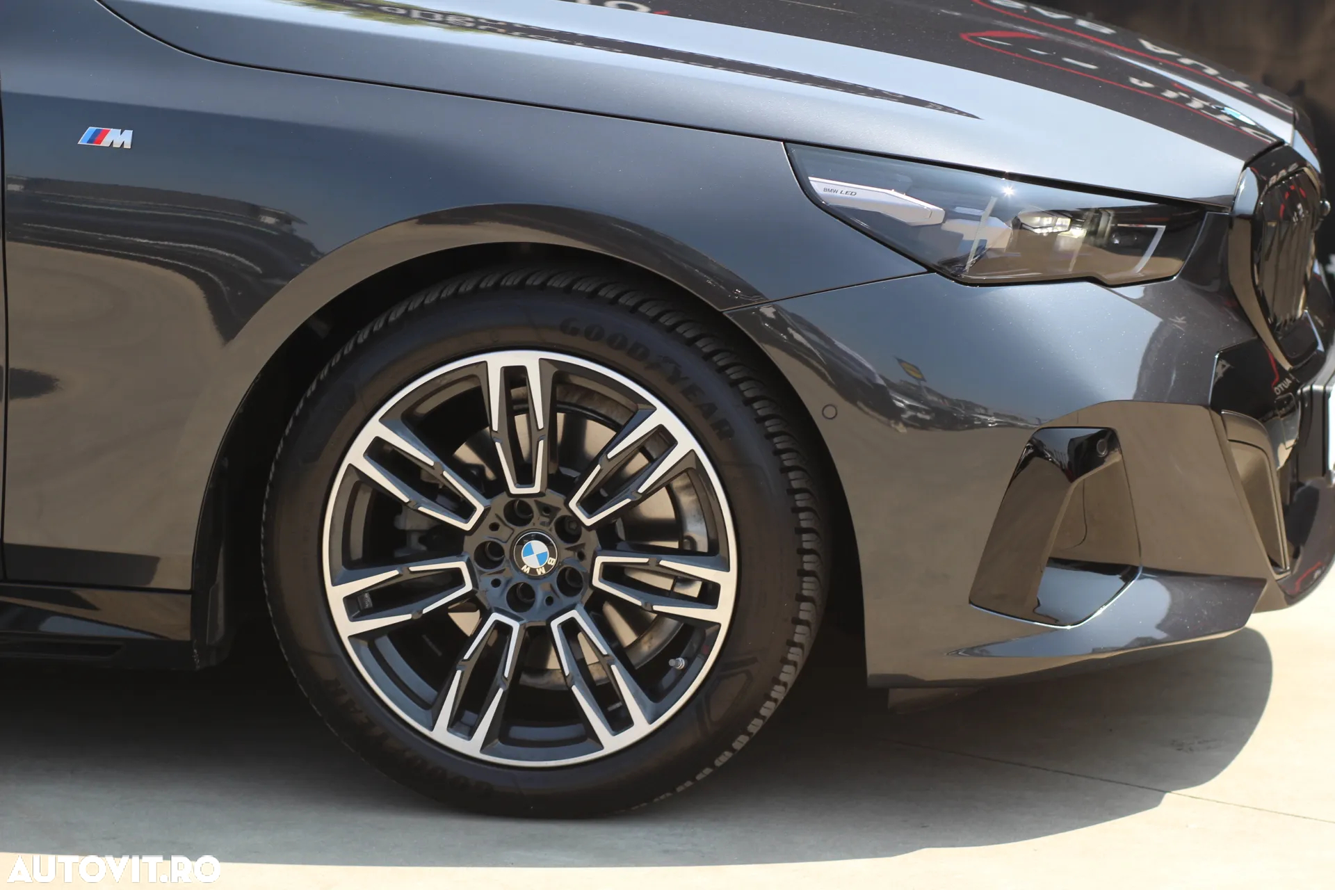 BMW Seria 5 520d xDrive AT MHEV - 30