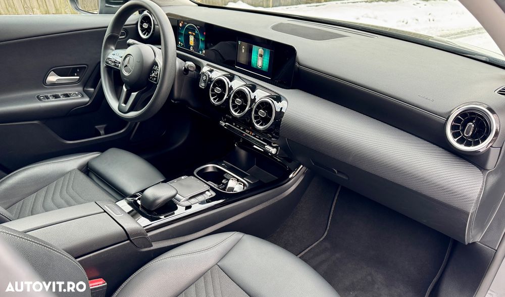 Mercedes-Benz A 180 - 35