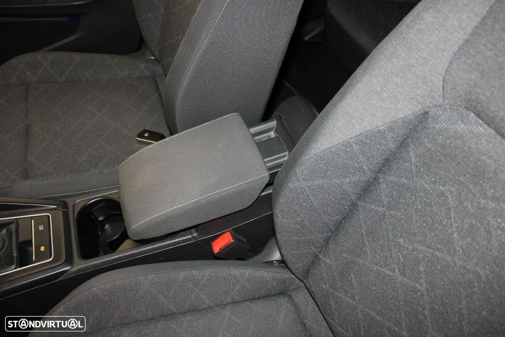 VW Golf Variant 2.0 TDi Life - 24