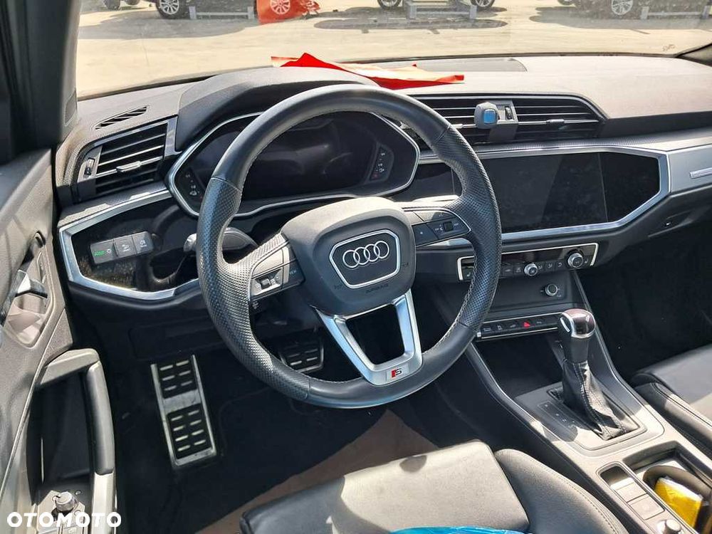Audi Q3 - 12