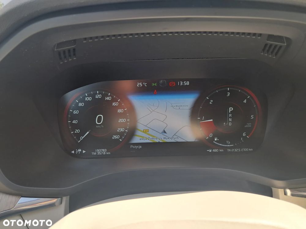 Volvo XC 60 D5 AWD Inscription - 5