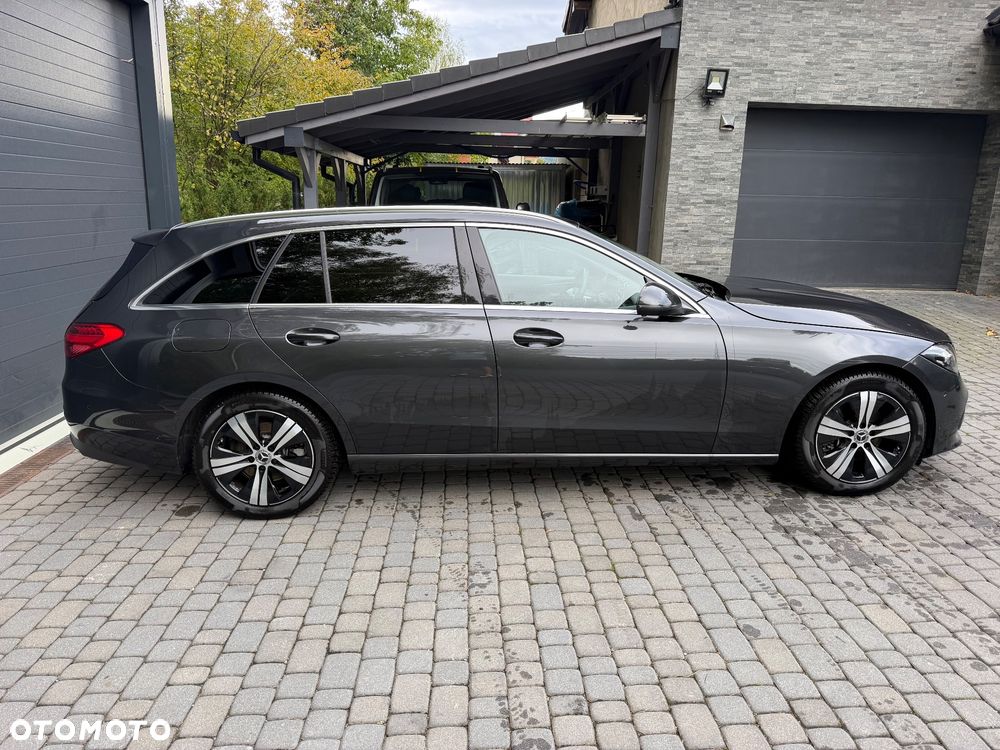 Mercedes-Benz C-Class 2024 photo 4