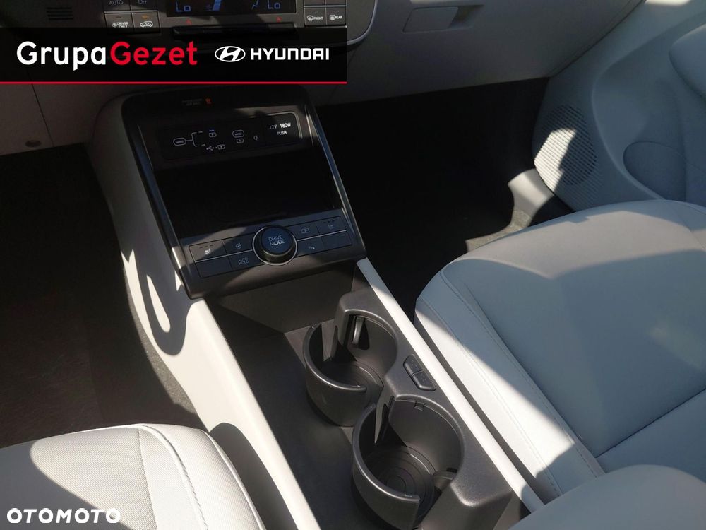 Hyundai Kona - 12