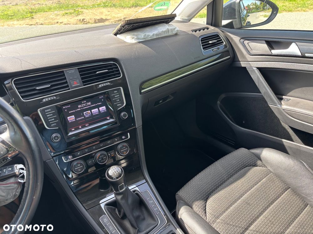 Volkswagen Golf 2.0 BlueTDI Highline - 25