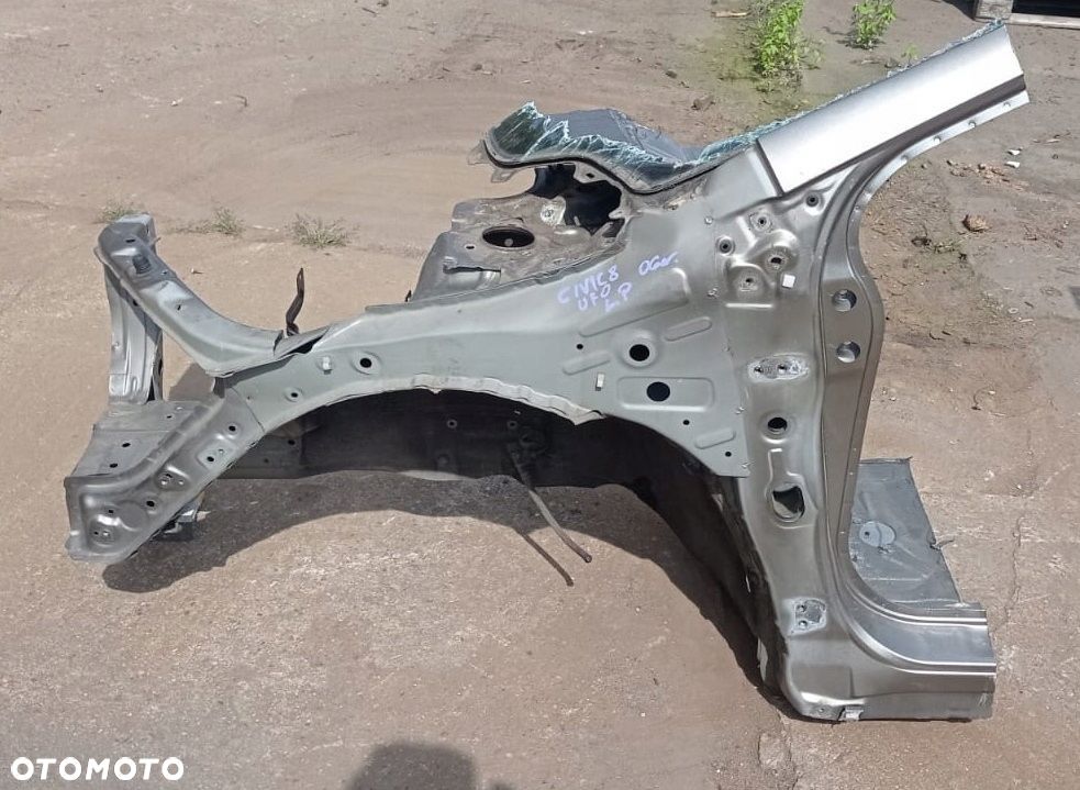 HONDA CIVIC VIII UFO 06R ĆWIARTKA PODŁUŻNICA LEWY PRZÓD