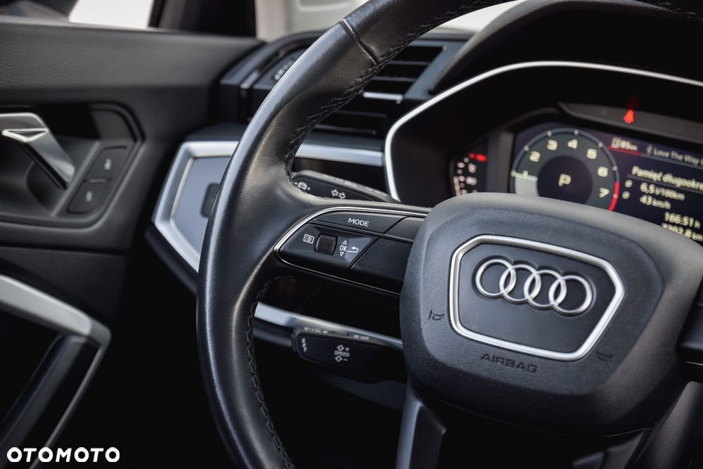 Audi Q3 35 TFSI S tronic - 25