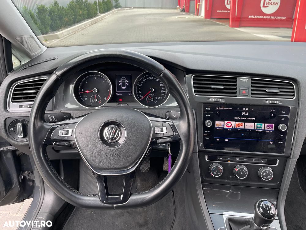 Volkswagen Golf 2.0 TDI SCR Comfortline - 7
