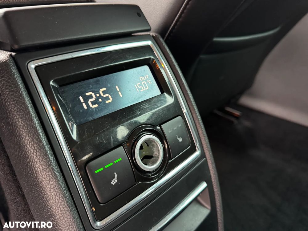 Skoda Superb 2.0 TDI DSG Elegance - 18