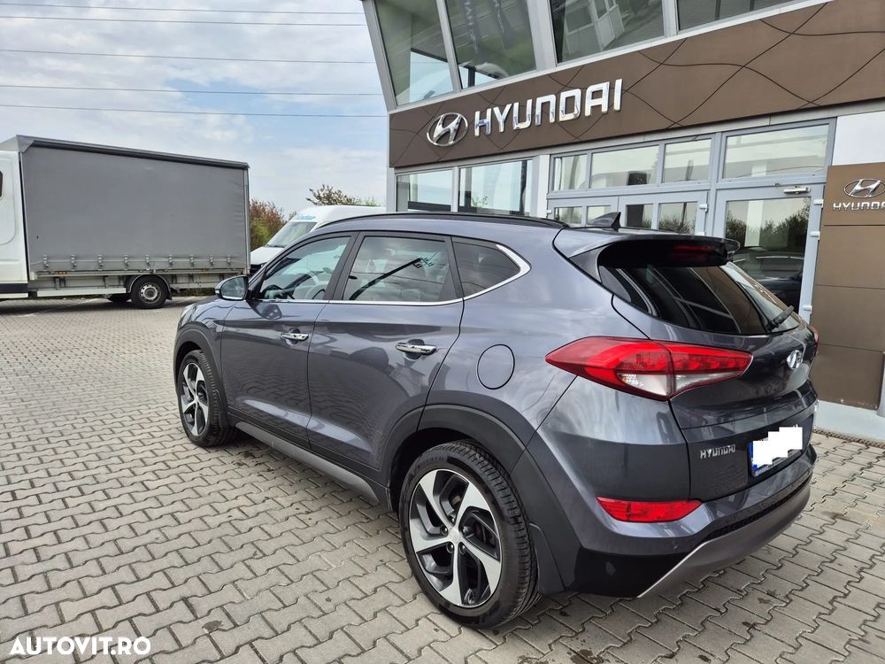Hyundai Tucson 2.0 CRDI 4WD 6MT Luxury Pack+ - 13