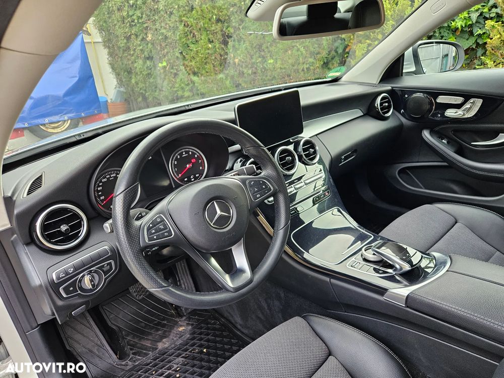 Mercedes-Benz C 180 9G-TRONIC Night Edition - 2