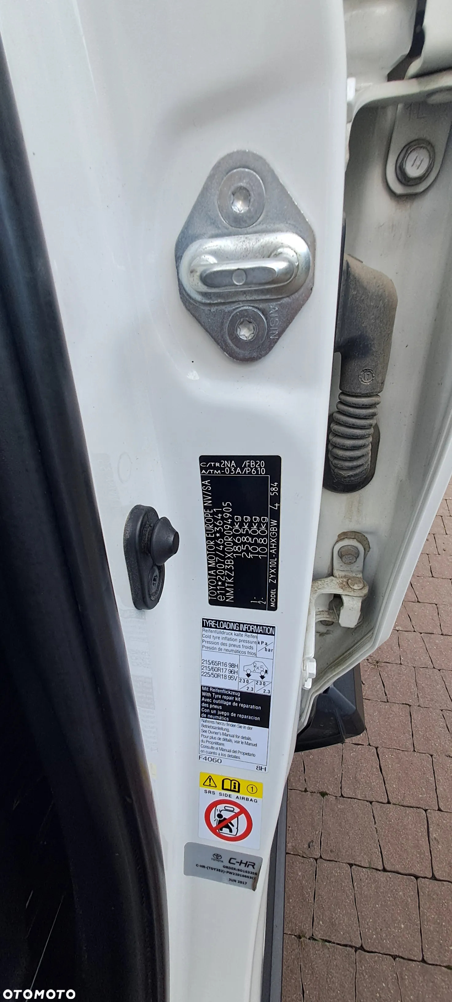 Toyota C-HR 1.8 Hybrid Dynamic - 10