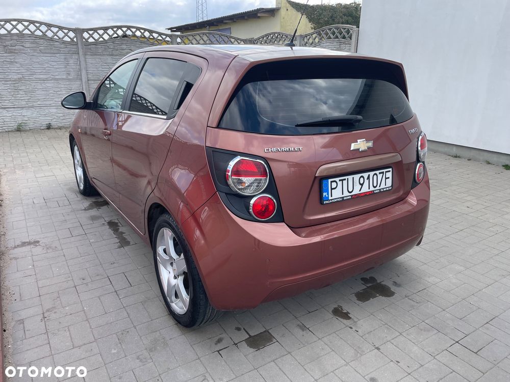 Chevrolet Aveo - 4