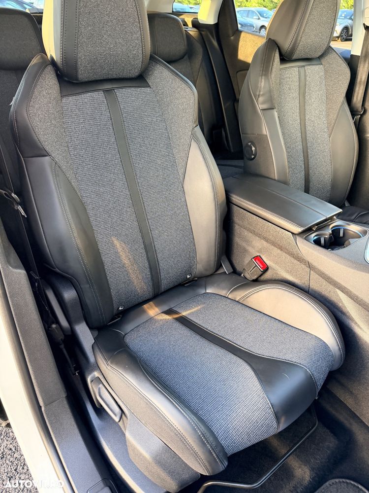 Peugeot 3008 HDi 115 Allure - 18
