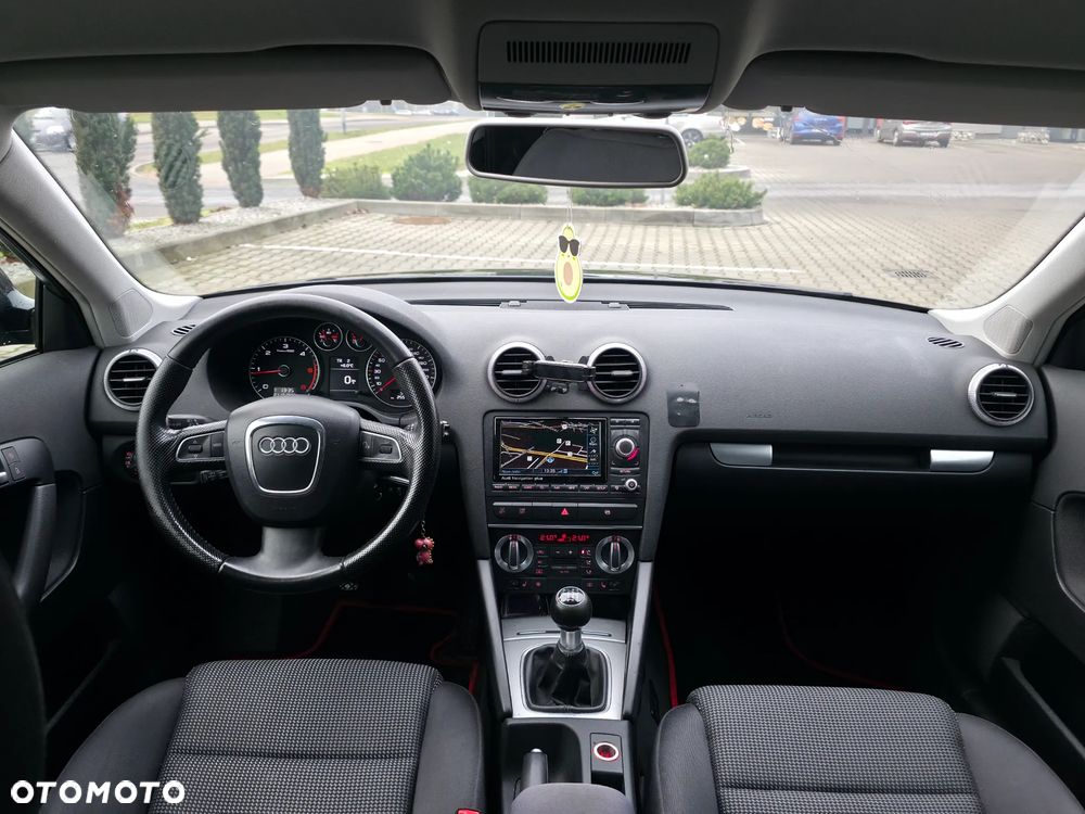 Audi A3 Sportback 2.0 TDI DPF Ambition - 10